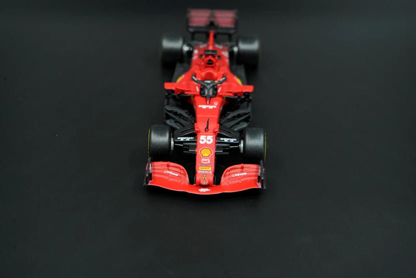 Ferrari F1 SF21 (2021) - Monoplaza a Escala 1:18 (Charles Leclerc / Carlos Sainz)